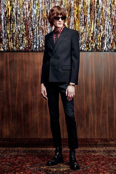 Look 64